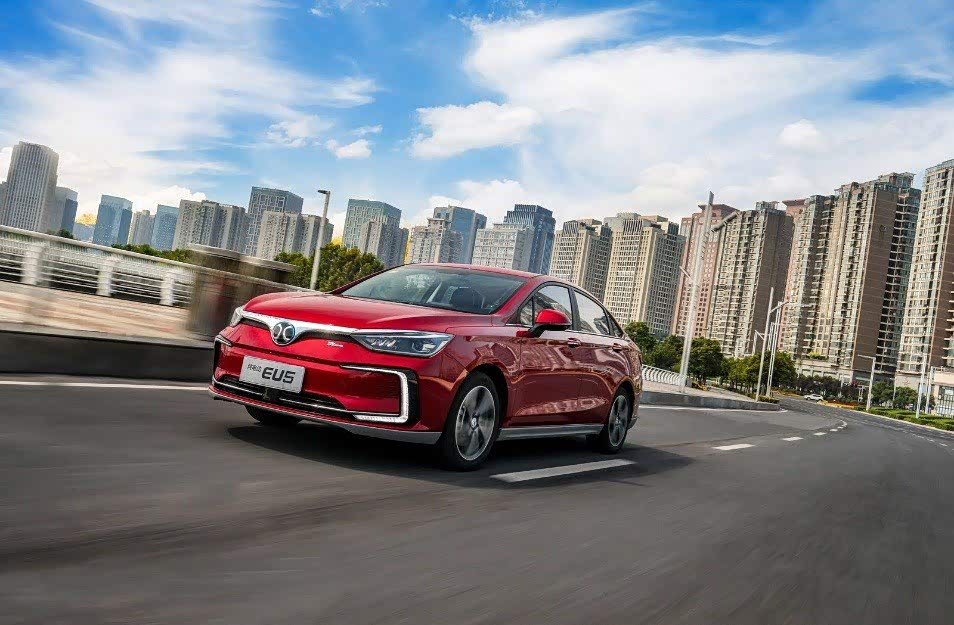 eu5 r600成都车展将上市 助力北汽新能源年销22万辆目标