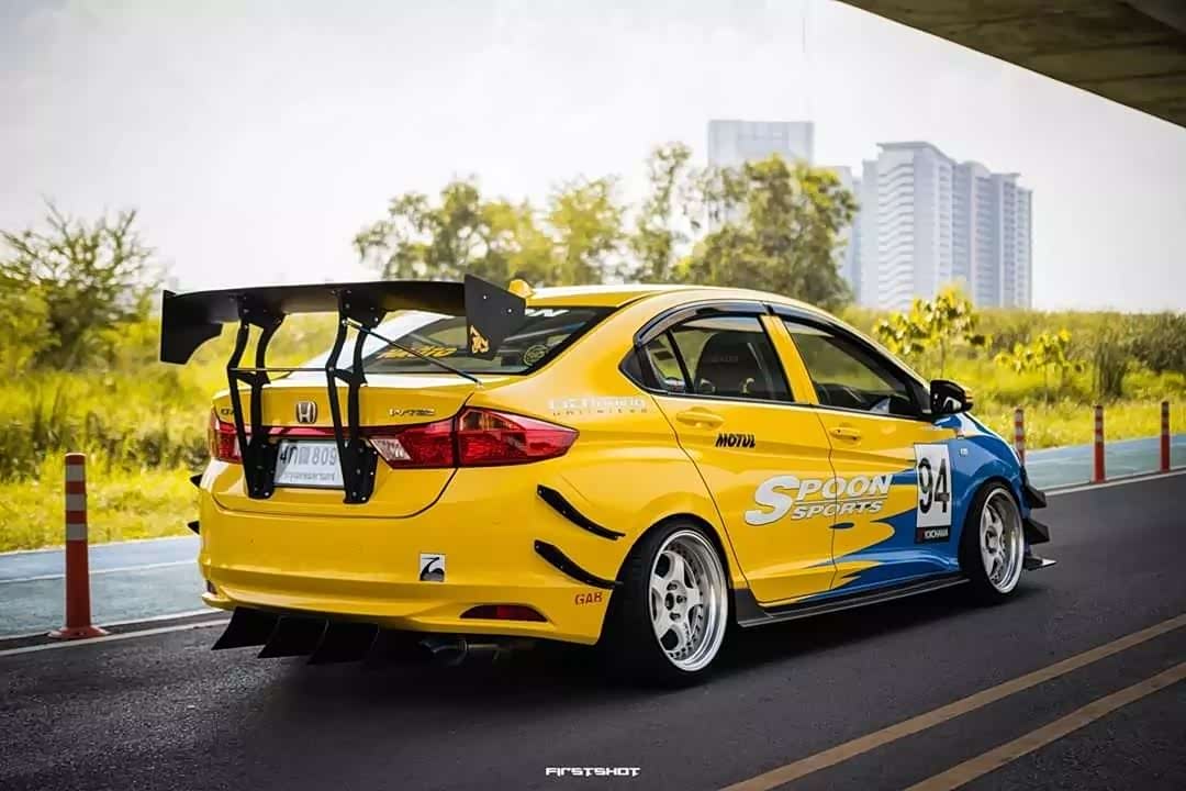 本田粉钟爱的黄蓝配色改装品牌spoon究竟有何魅力