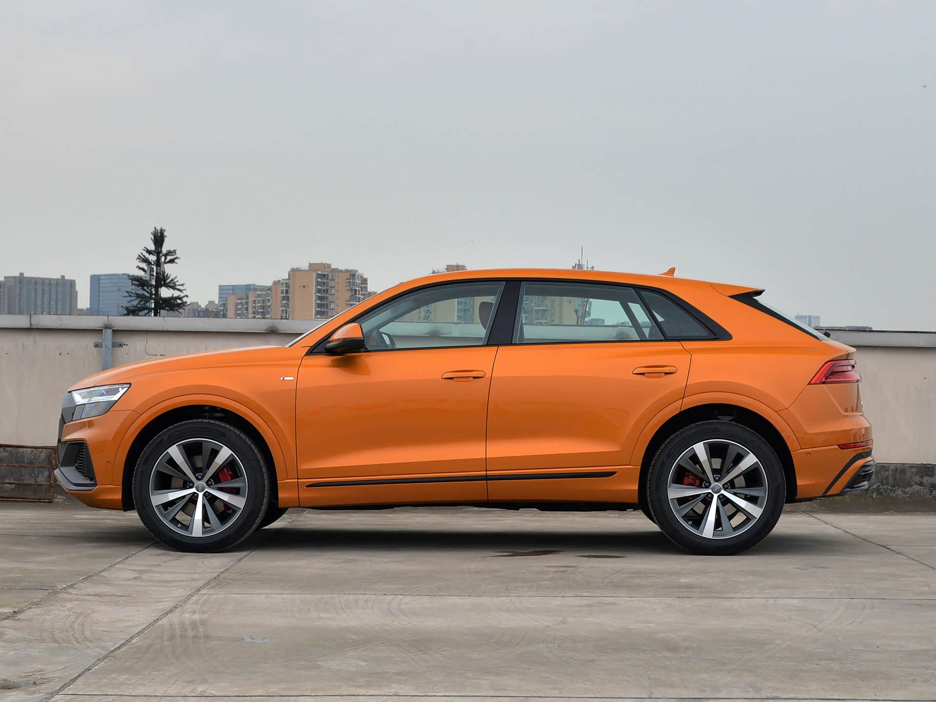 奥迪q8限量版郑州地区展车到店 仅288台可提前预定