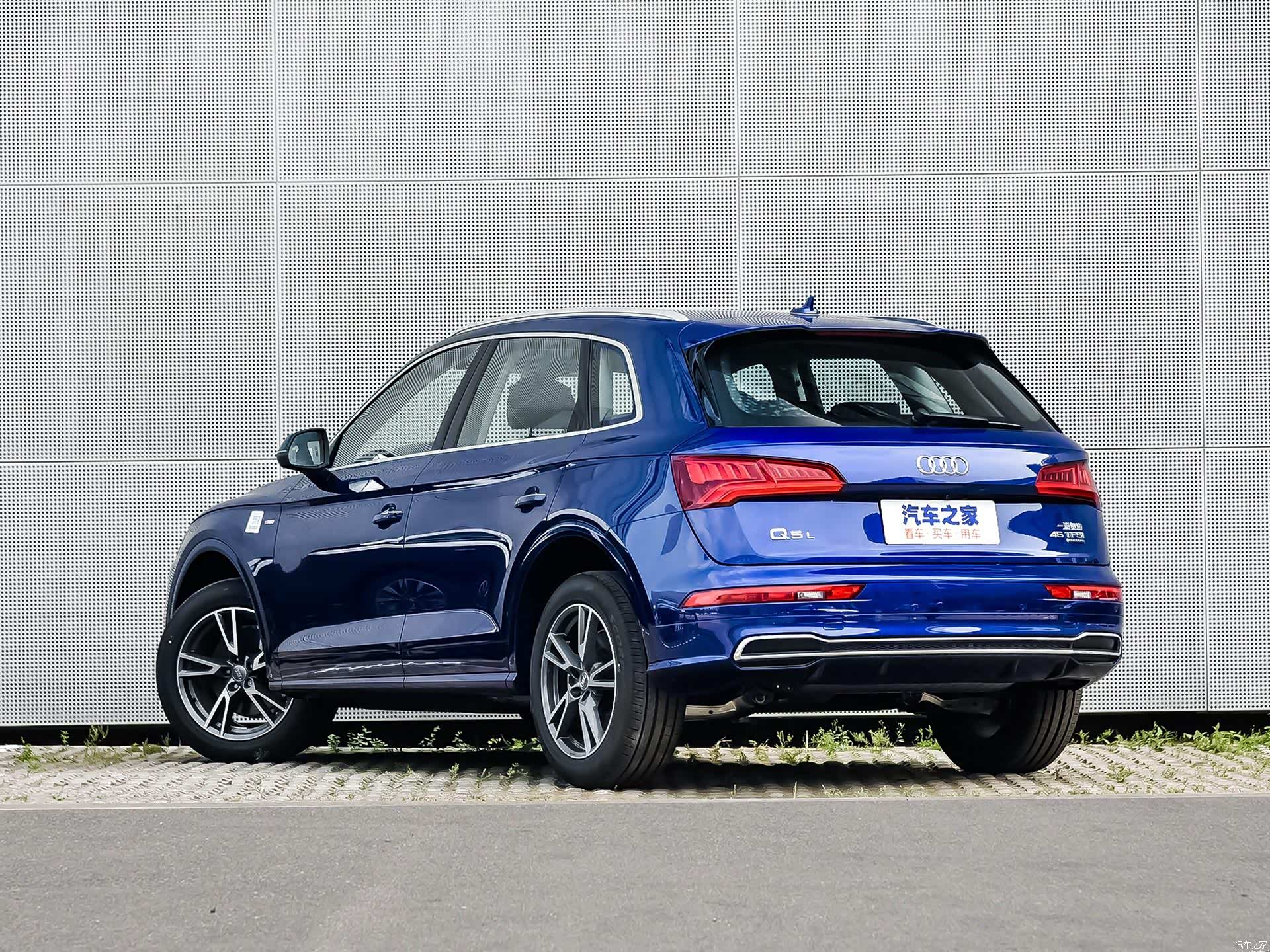 上达到了4765毫米,轴距在增加了88毫米后差不多有三米,虽然是辆中型车