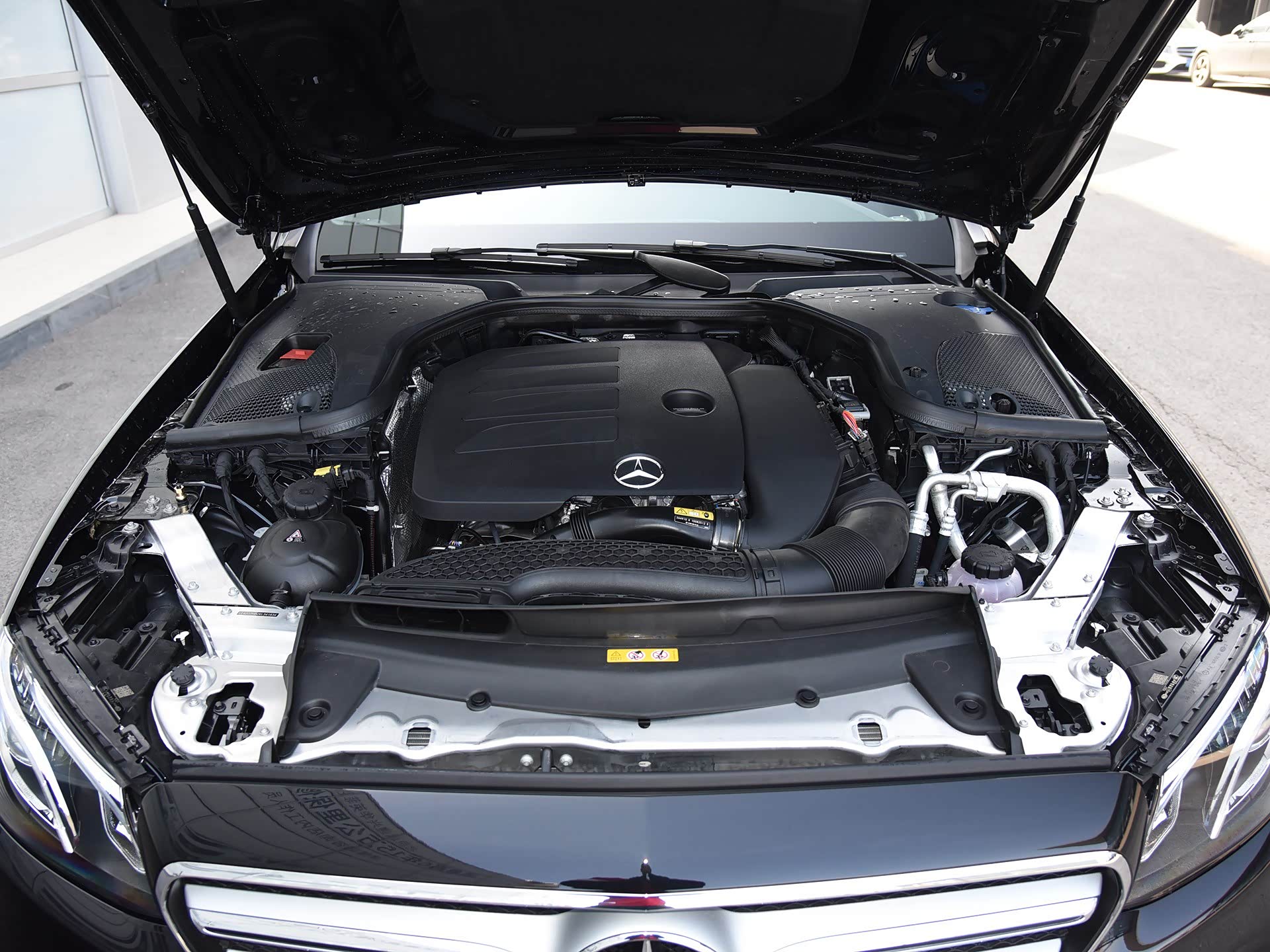 换装1.5t发动机,这辆奔驰e还敢叫260?他的动力对得起名字吗?