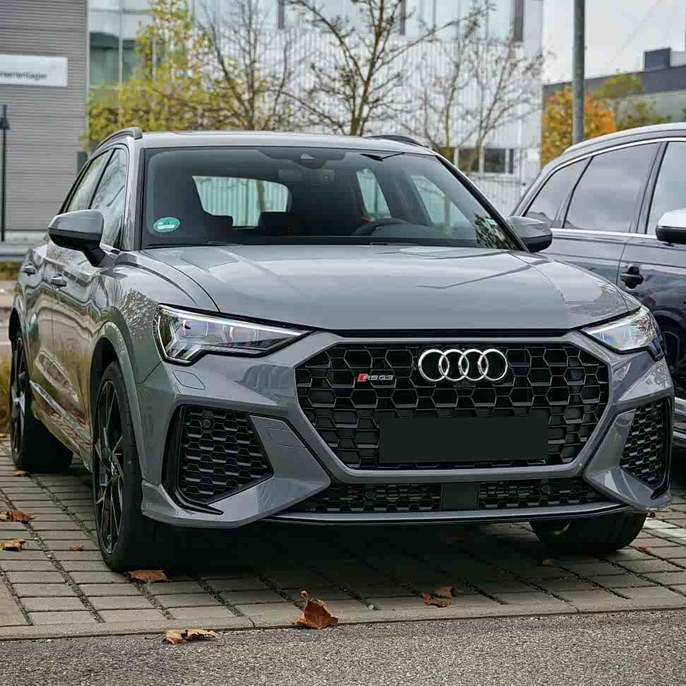 犀利的运动感 全新奥迪rs q3海外实车街拍