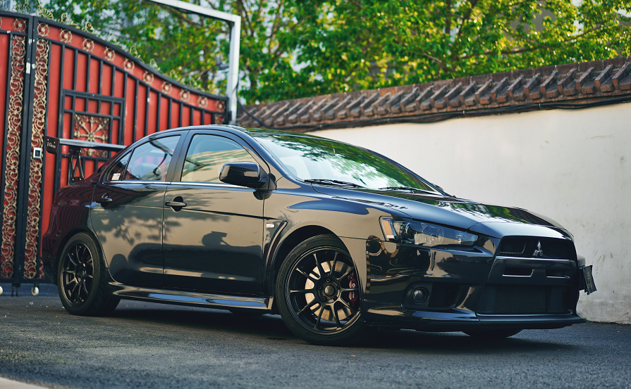 十代三菱evo在懂车人眼里就是神 车衣才能让它更任性