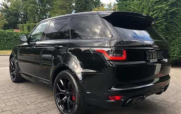 路虎揽运黑武士版,运动感强烈,真是太帅了