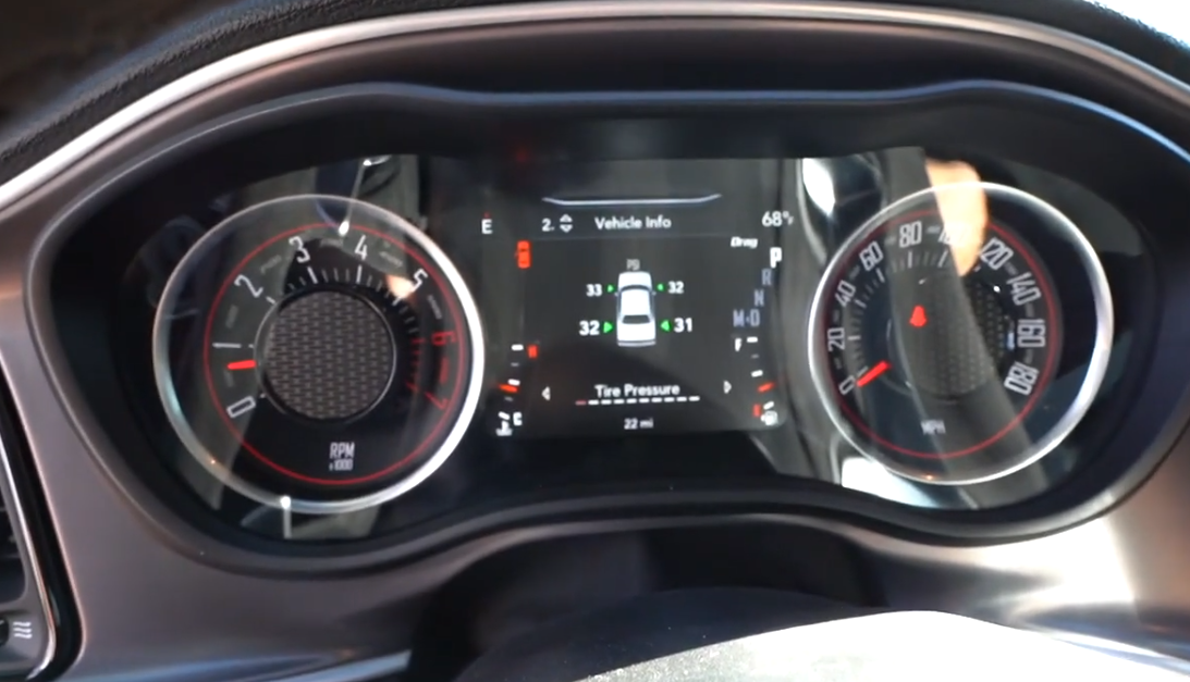 2020款 道奇 挑战者 r/t scat pack 1320  仪表盘展示