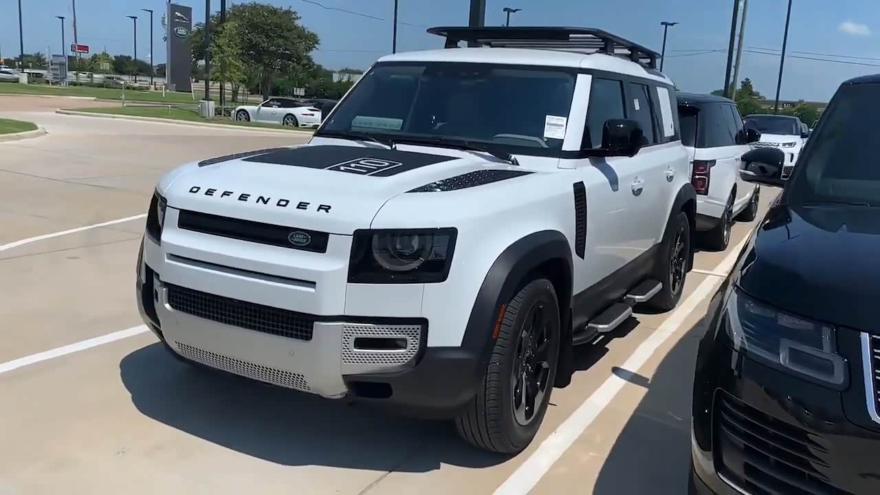 2021款路虎卫士110实车展示,近距离了解外观和内饰,太帅气了