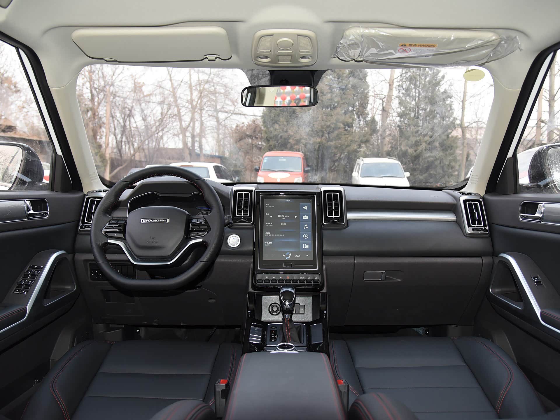 比路虎还大气的suv,大马力大空间,7万开出70万的范!