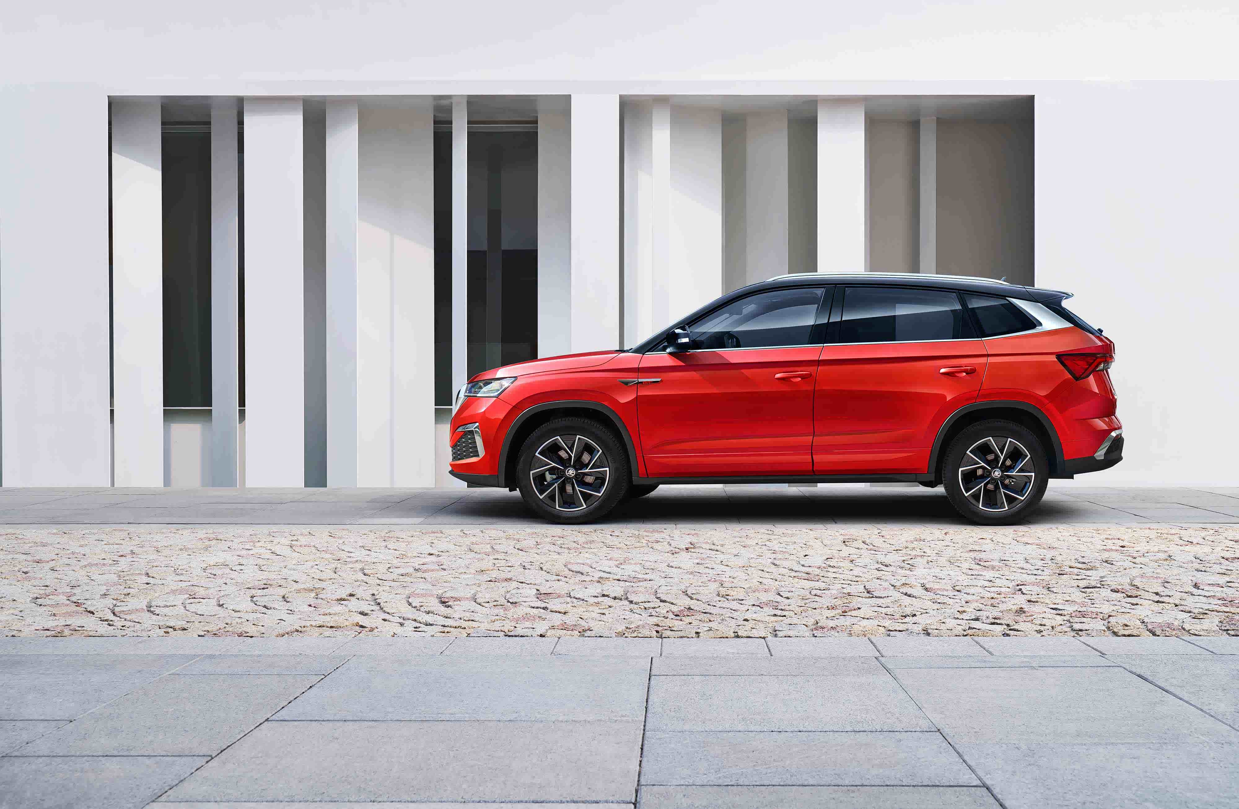 柯米克gt:时尚潮酷"魔力红"