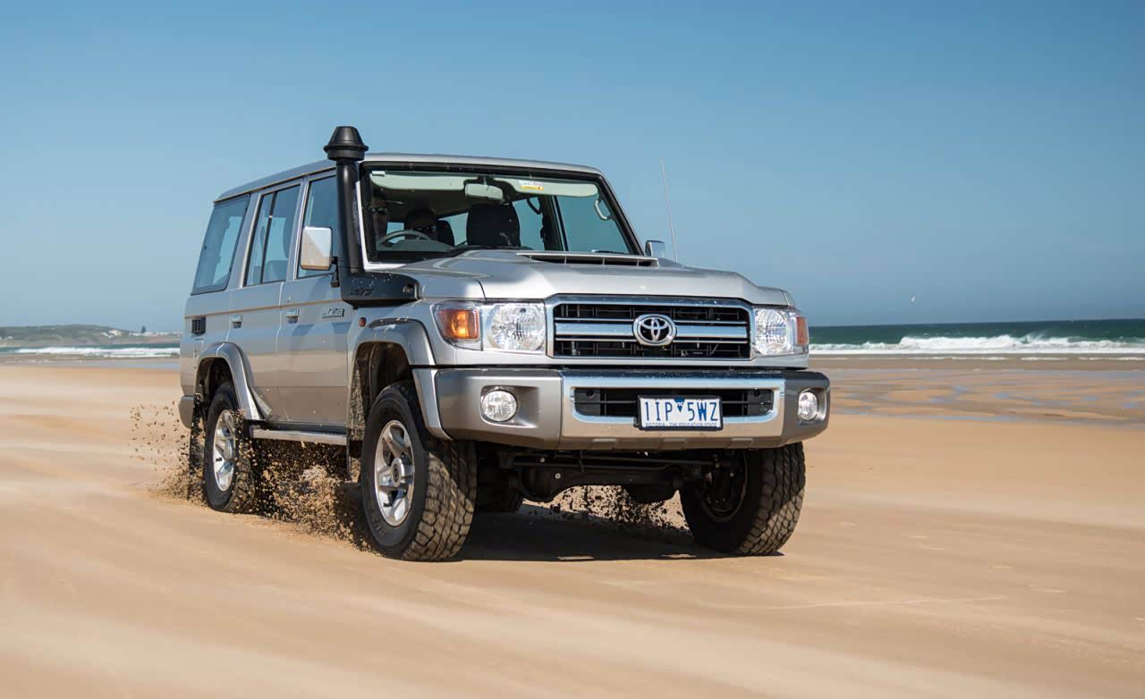 越野| 硬派越野车中的活化石 丰田陆地巡洋舰lc70系