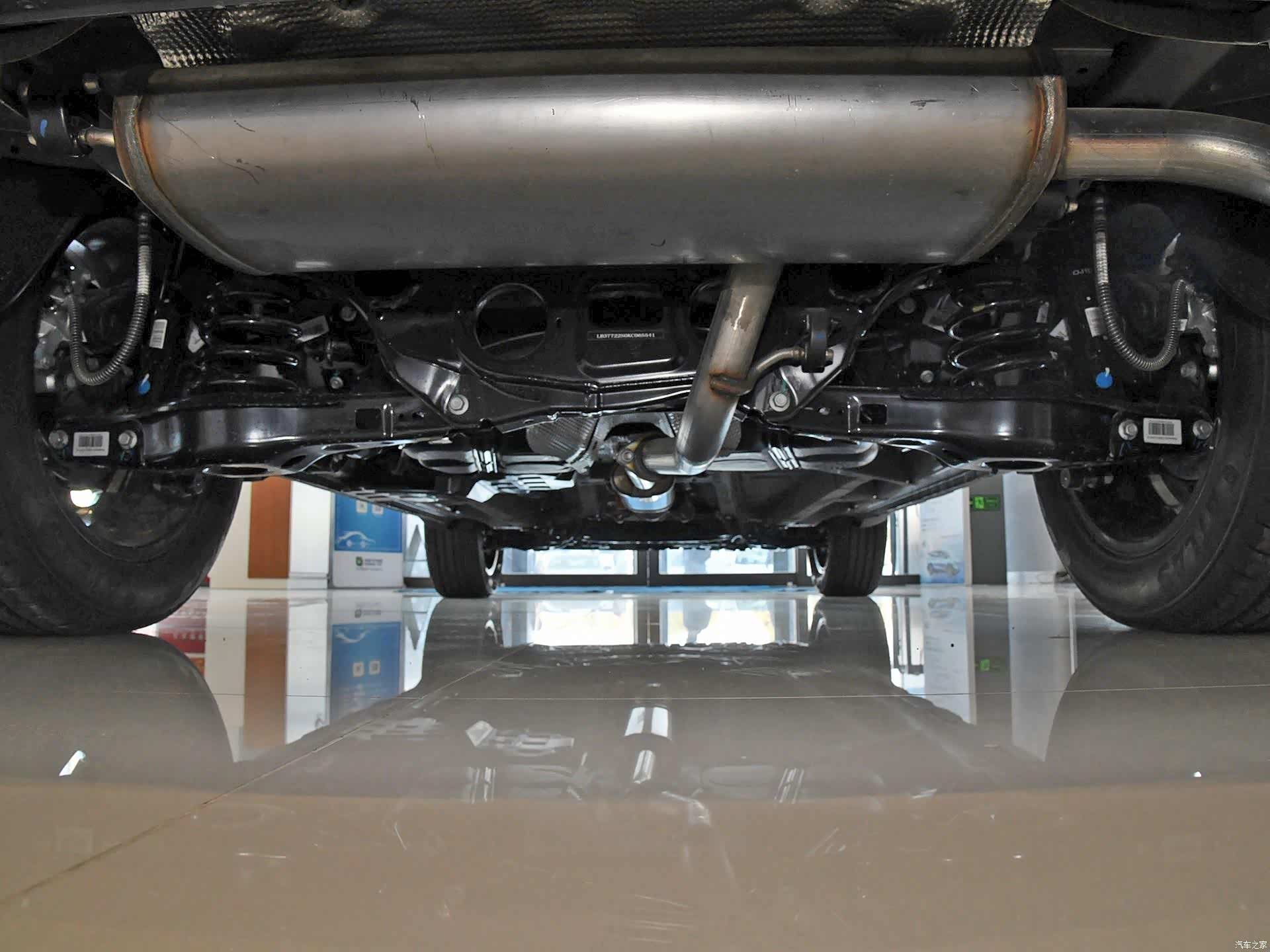 南宁地区吉利远景x6优惠高达2万赠送价值6000元配置大礼包