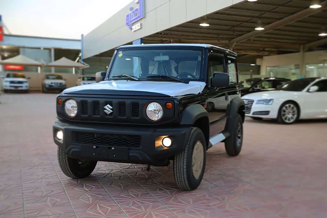 海外实拍全新铃木吉姆尼 方盒子造型堪比奔驰大g