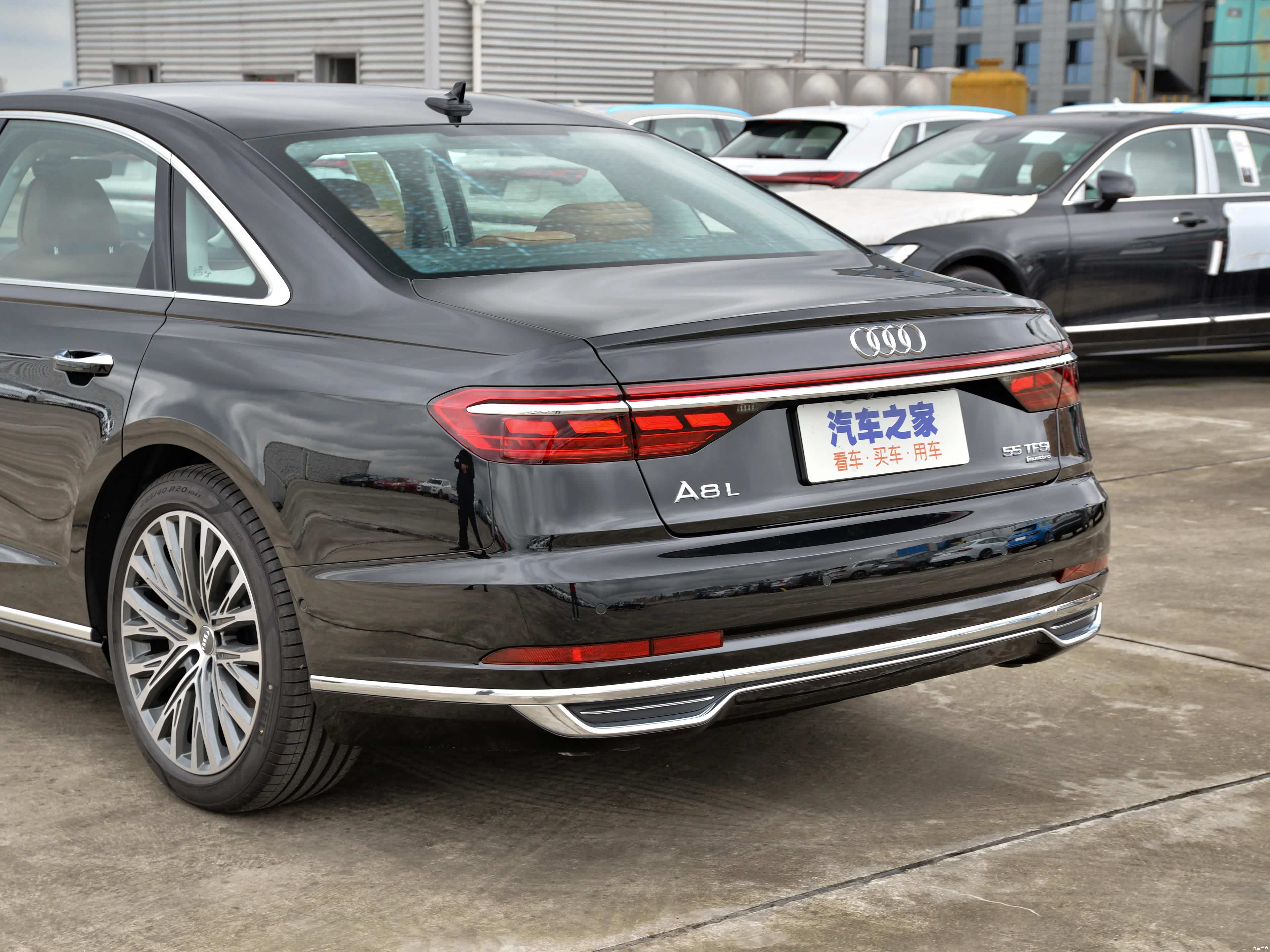 奥迪a8的顶配版配有蓝牙/车载电话,220v/230v电源,车联网,保证了日常