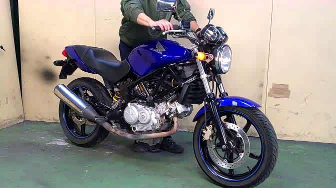 实拍本田vtr250,搭载v型双缸发动机,来听听声浪如何!