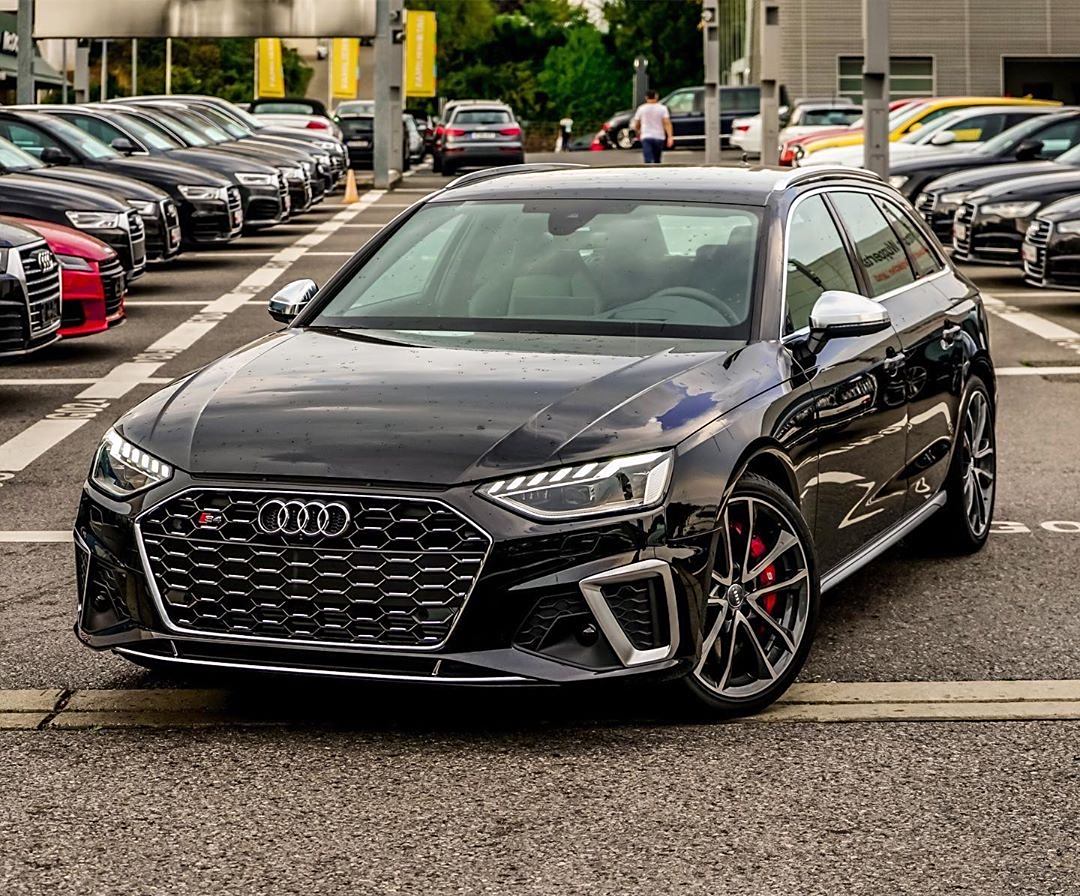 2020款首台奥迪s4 avant实车来了,网友:期待上市!