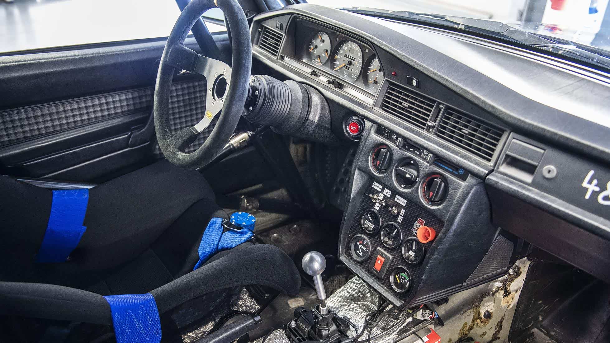 名车dtm赛车公路版奔驰190eevoii开起来怎样