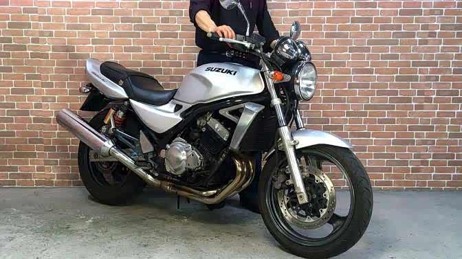 好声浪不只有cb400,这辆铃木四缸250告诉你什么叫好车