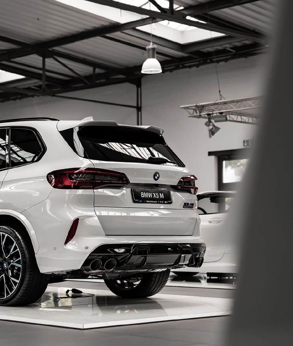 造型很有运动气场,性能范十足 宝马x5m雷霆版实车!