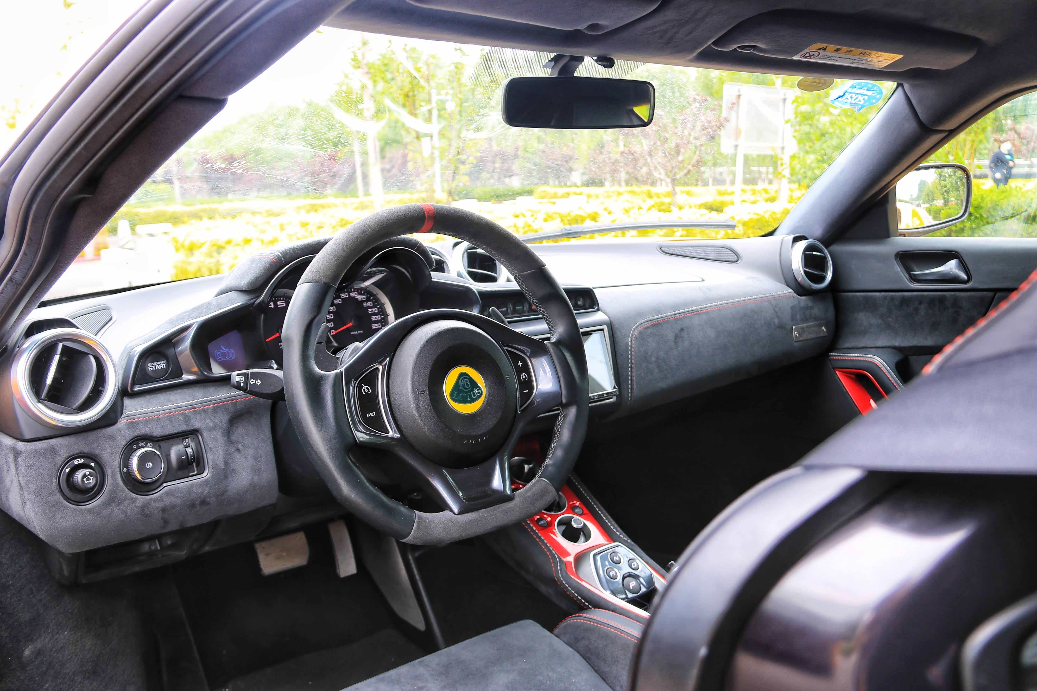 午夜邂逅路特斯evora gt410,车手果真不需要女人!