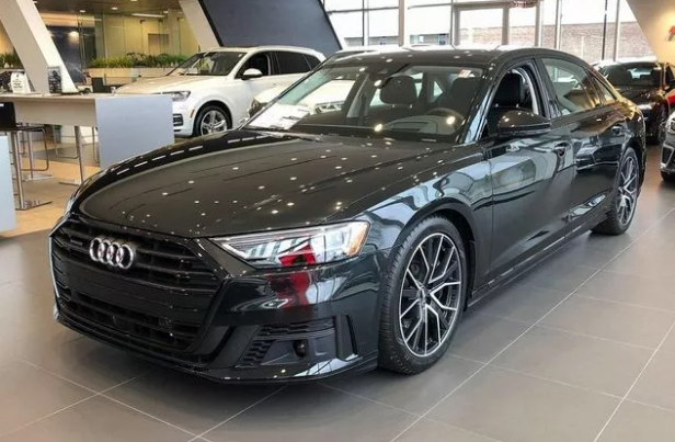 2020款奥迪a8,黑武士,商务又运动