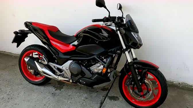 没有离合,给油就走,实拍本田自动挡摩托nc750s!
