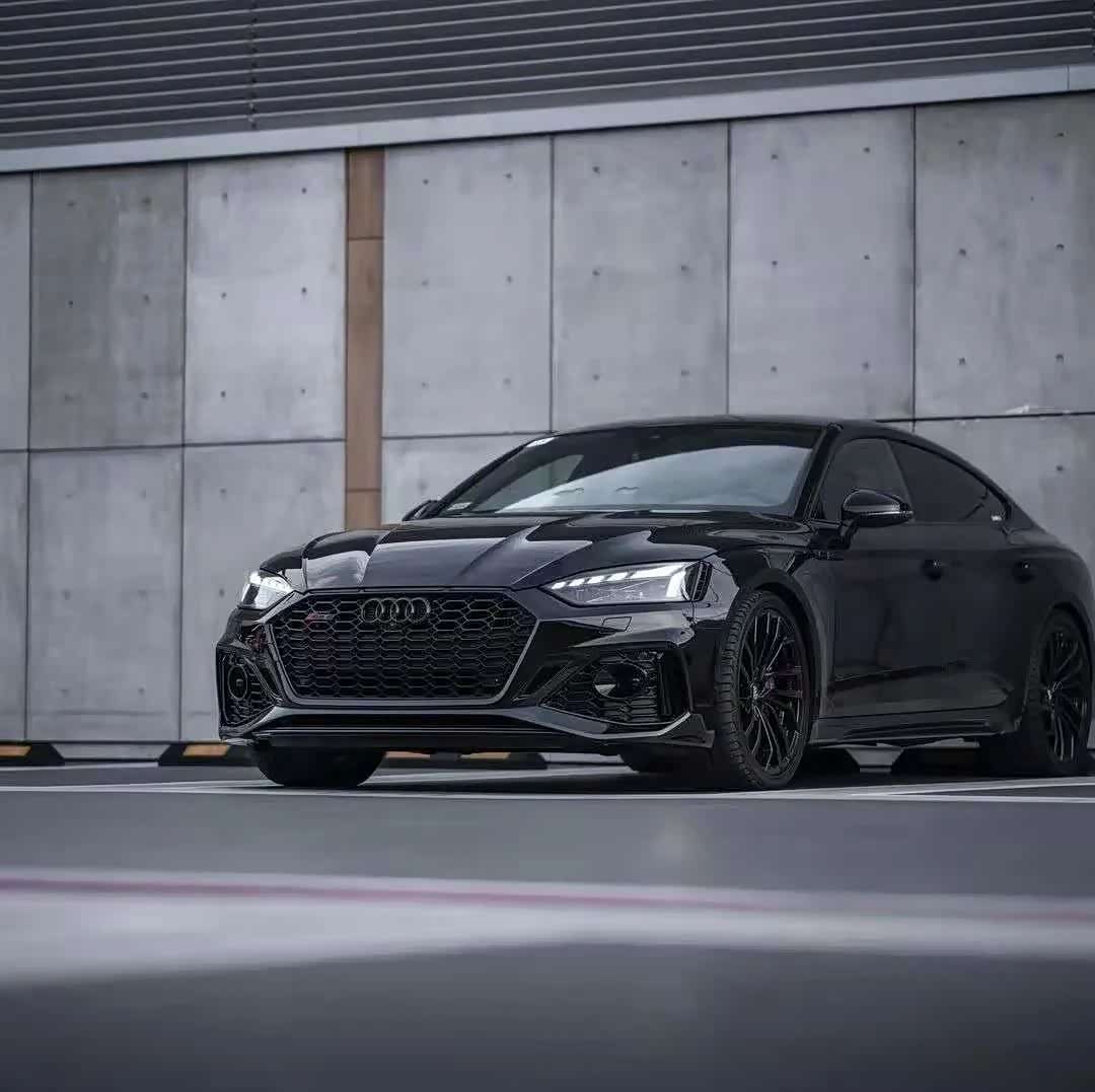 黑武士奥迪rs 5,原厂黑化了解一下!