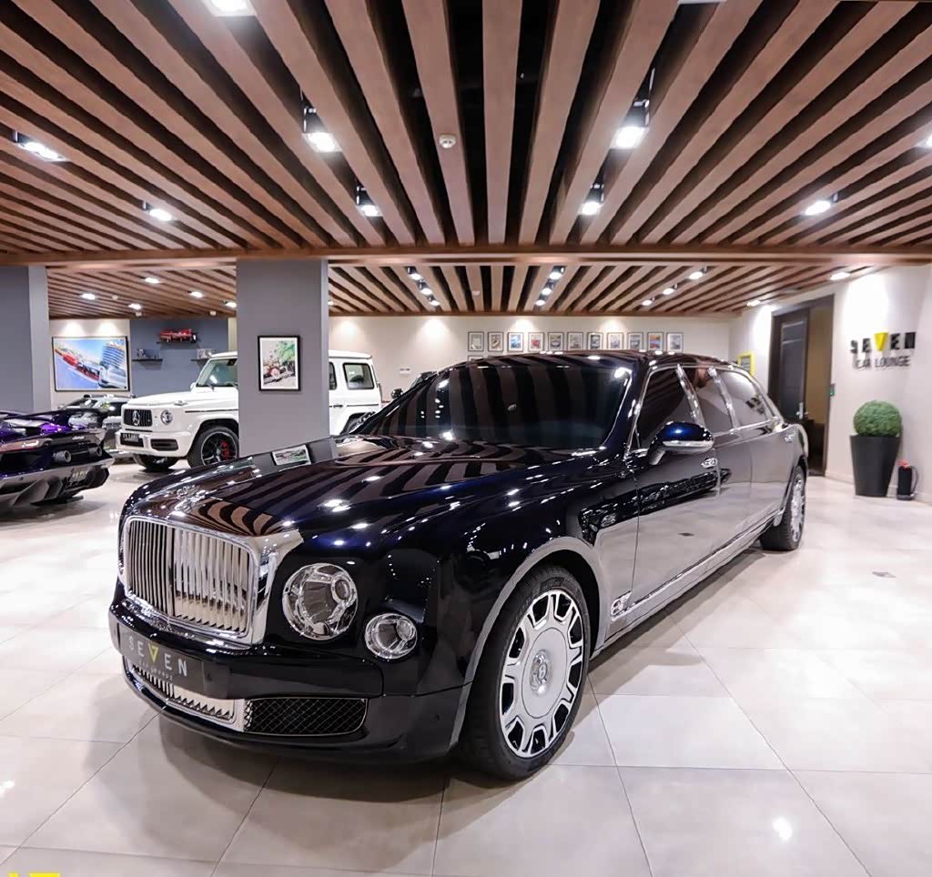 奢华感十足 宾利慕尚 grand limousine加长礼宾车实车!