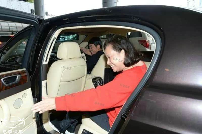 何鸿燊三太陈婉珍,身家10亿美元,她平时坐什么车?_车家号_发现车生活_汽车之家