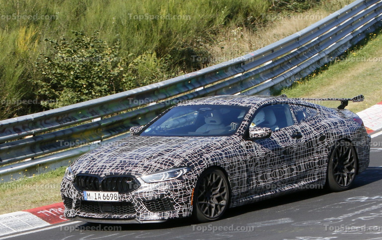 宝马m8 gts亮相纽北赛道,或将成为级别最高的m性能车!