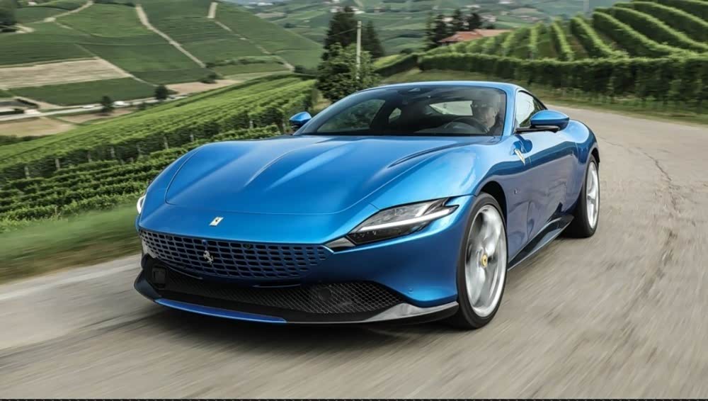 极速与优雅的融合——静态实拍法拉利roma