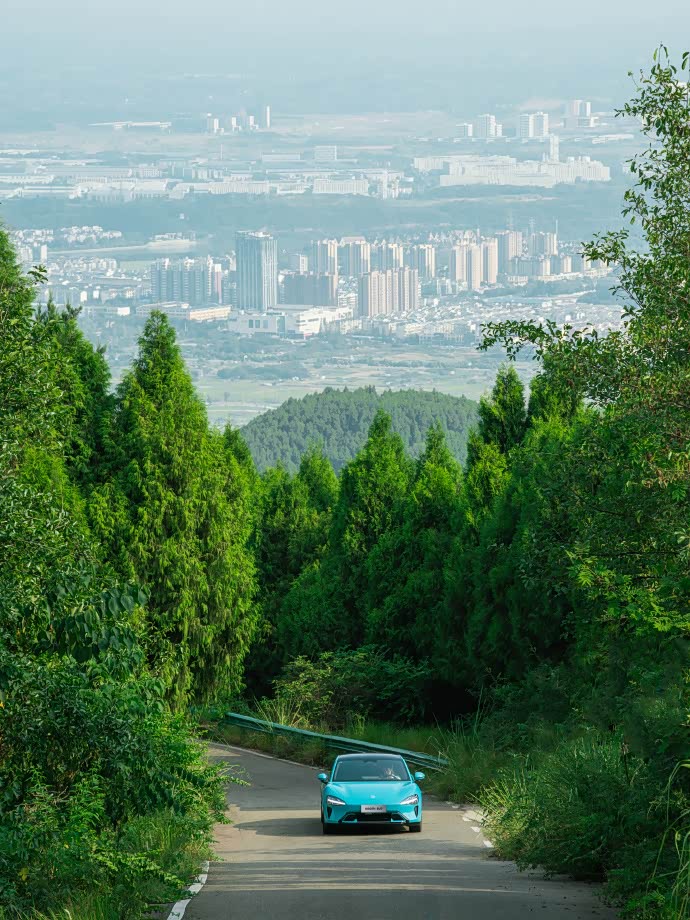 新能源汽车养车成本优势_新能源汽车政策补贴_新能源汽车