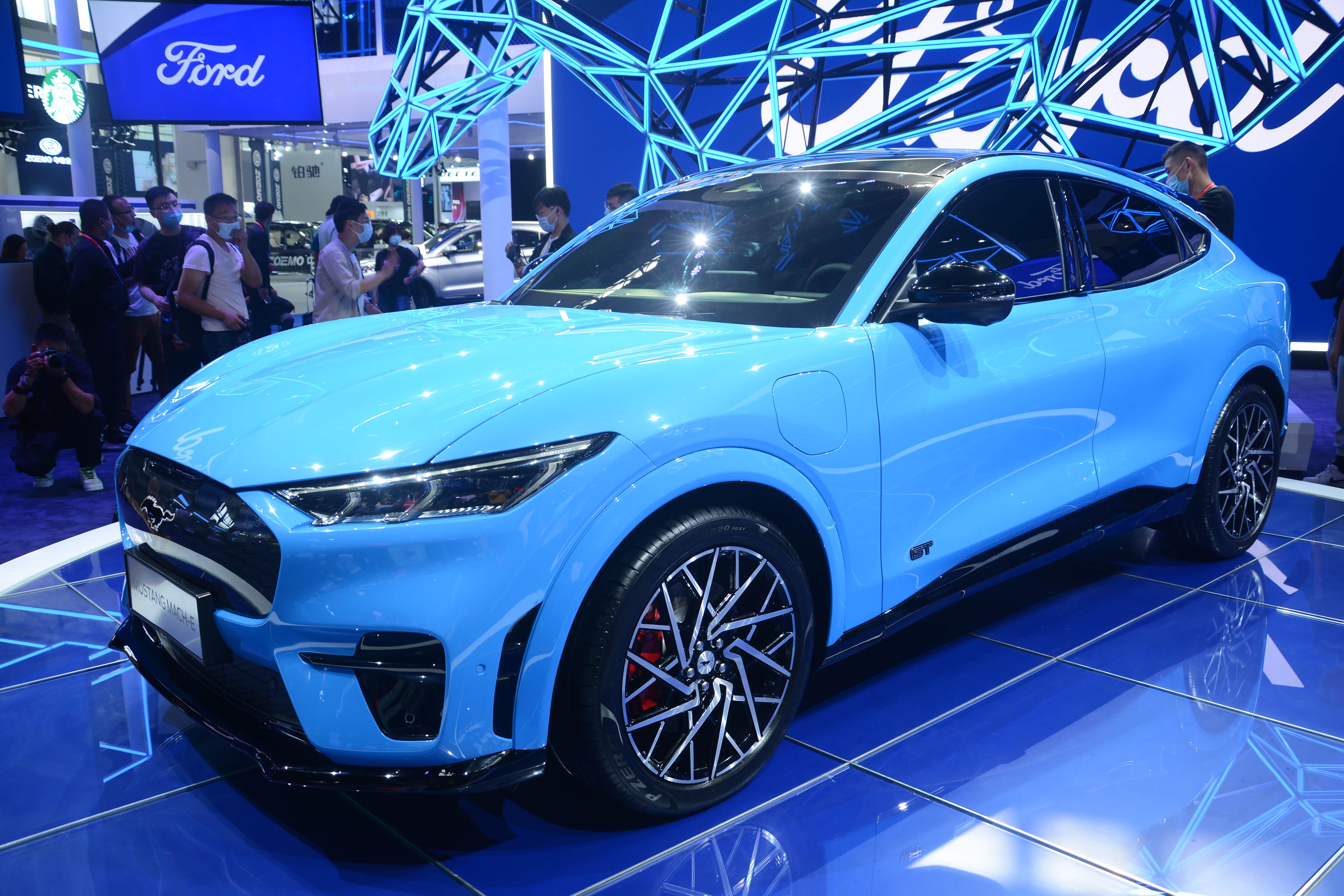 2020北京车展福特mustangmache电马也非常有范儿