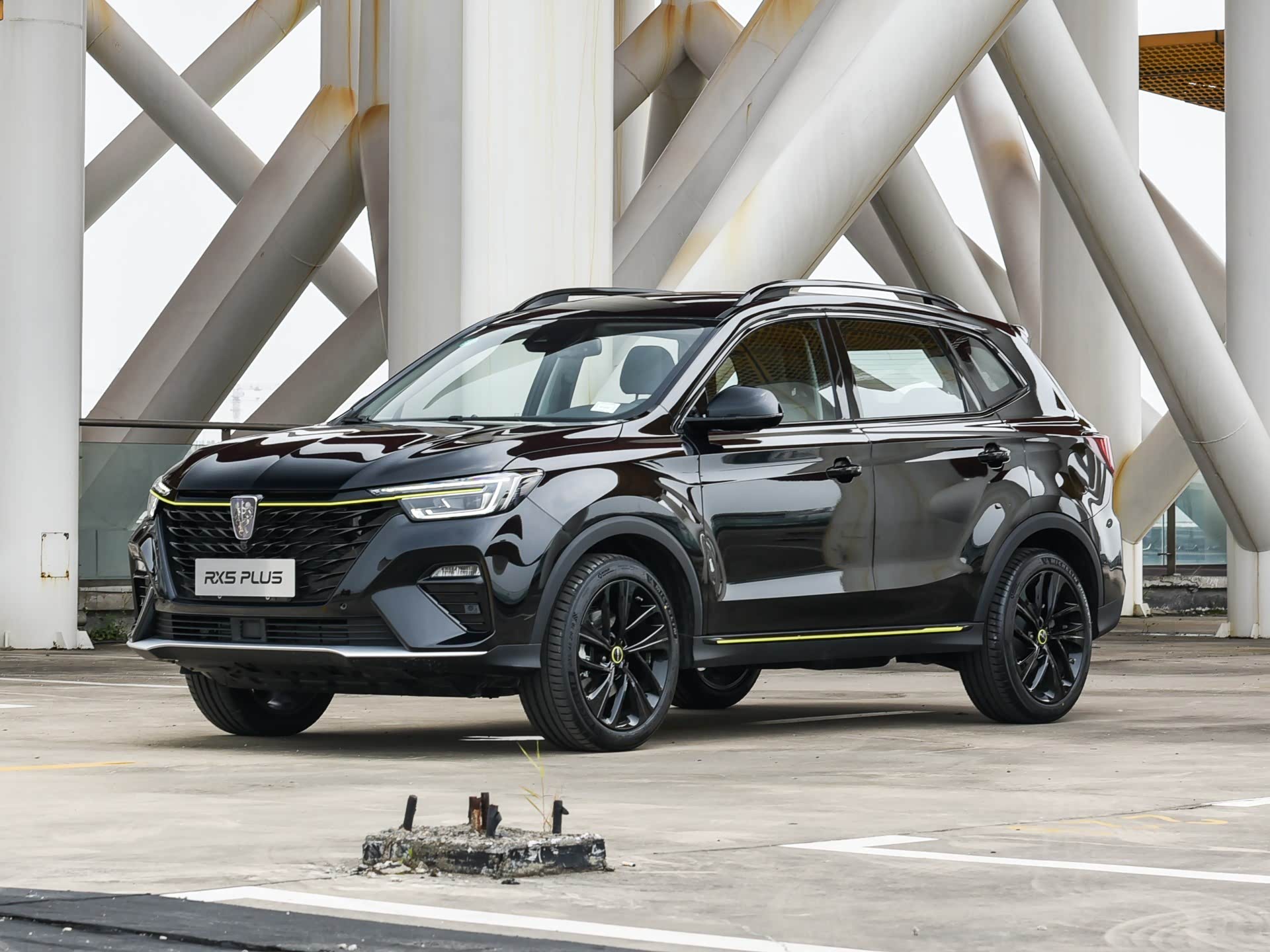 荣威rx5行情调查,肇庆地区现车充足,暂无优惠