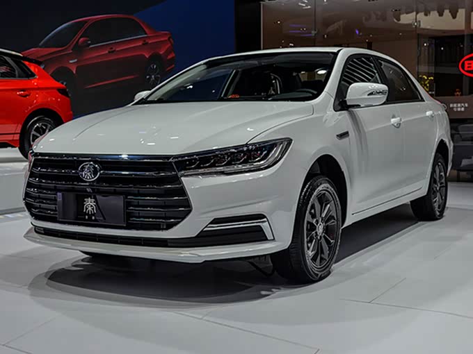 比亚迪全新秦燃油版配置曝光 6.68万起 或本月上市