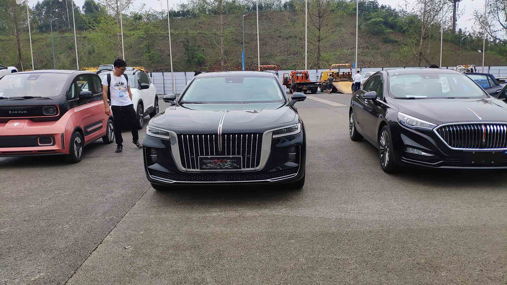 2020年成都车展探馆:红旗h9实车