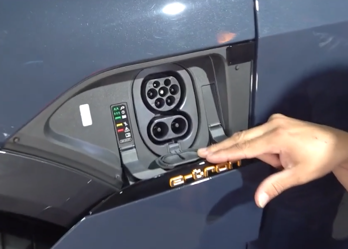 充电口展示分析,2020款 奥迪 e-tron sportback