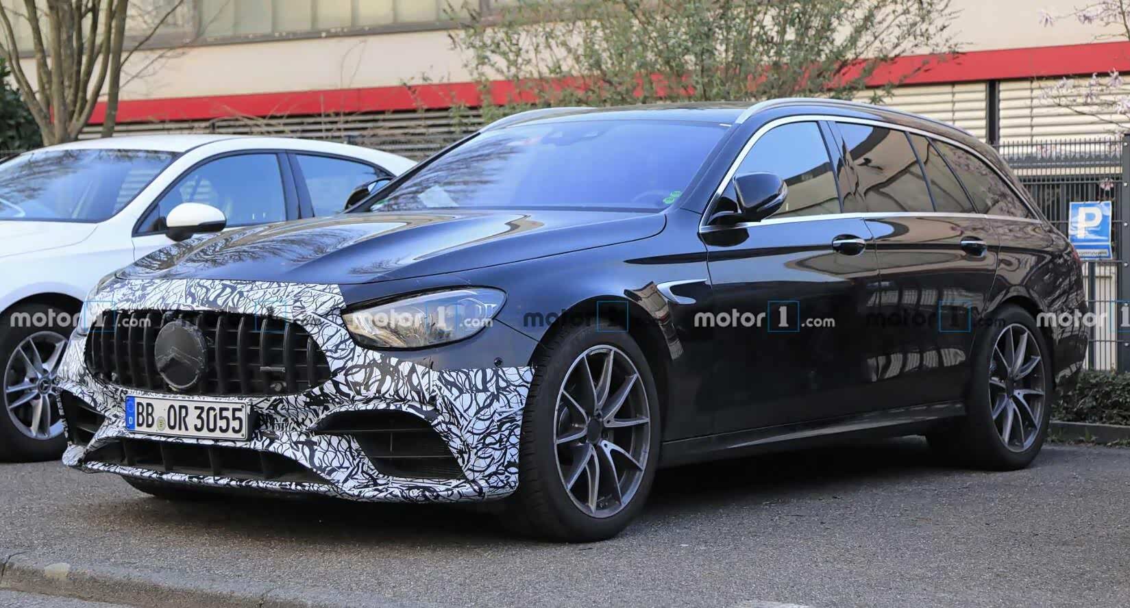 奔驰amg e63旅行版低伪谍照曝光