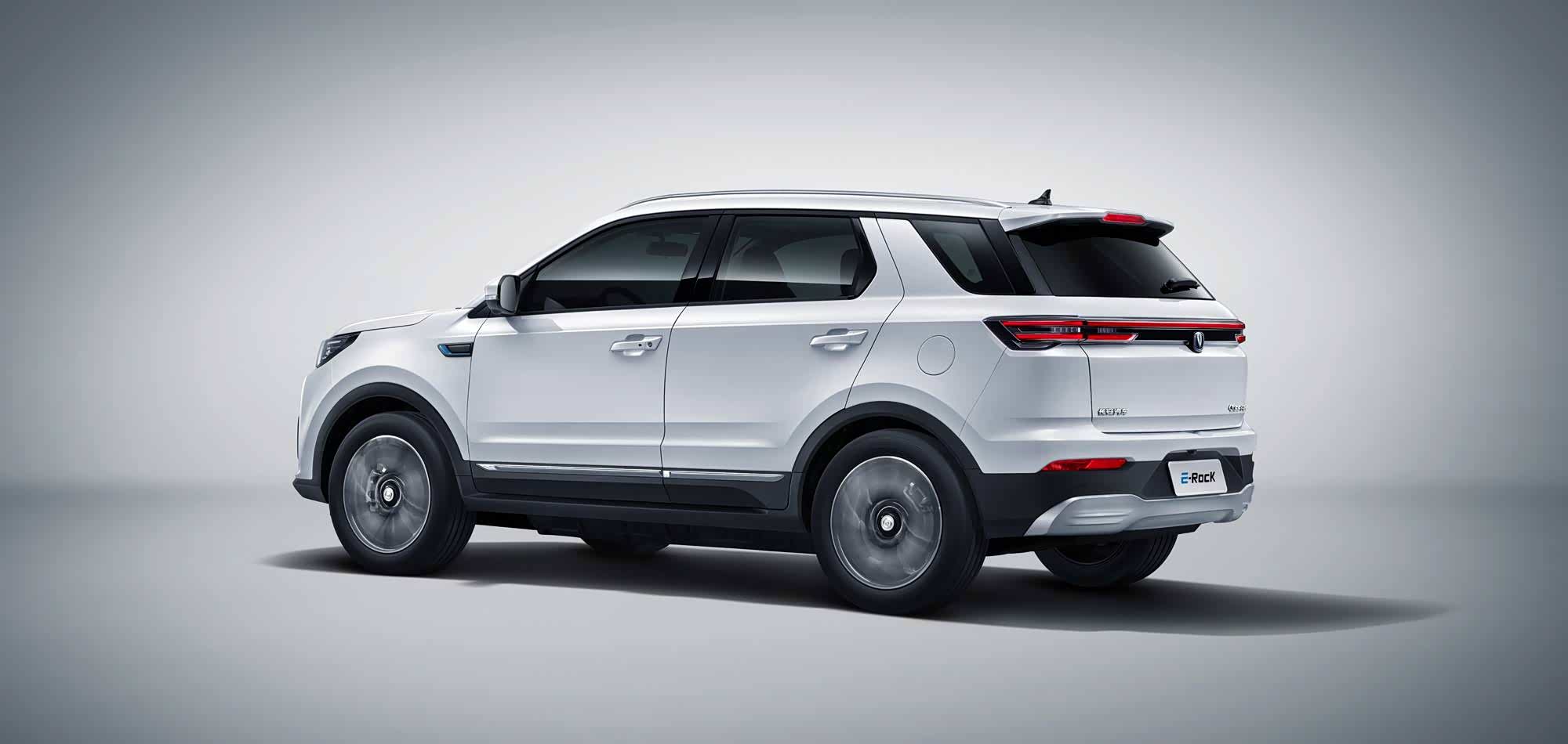 nedc 综合续航里程 605km 长安新能源 cs55 纯电版将于 7 月上市