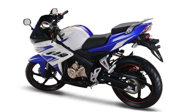 隆鑫200级别仿赛跑车内置平衡轴发动机115kw前后碟刹9480元