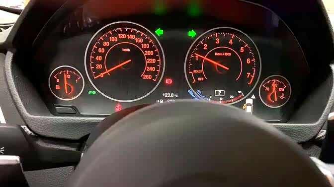 宝马3系安装抬头显示完工,效果挺不错的