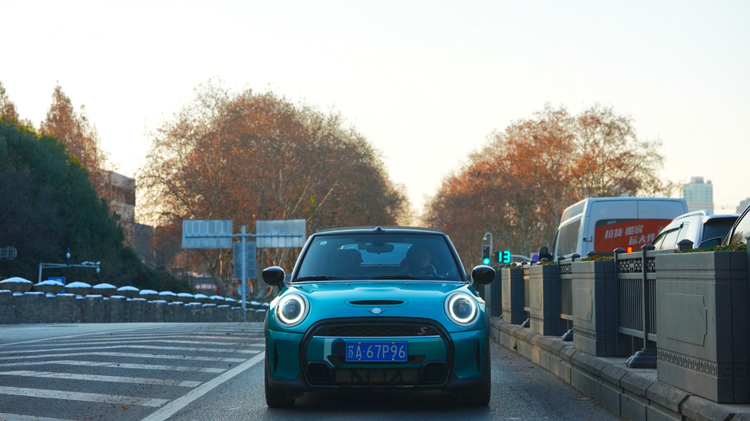 经典与时尚结合 潮流与复古碰撞的MINI汽车_车家号_发现车生活_汽车之家