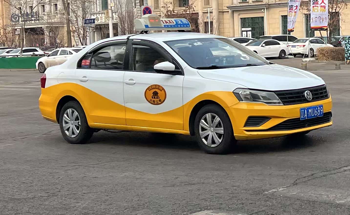 前些天路过东北第一城沈阳,随拍了一下出租车,继续#城市出租车# 系列