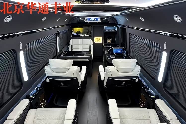 丰田考斯特12座价格及配置详解：商务出行首选_车家号_发现车生活_汽车之家