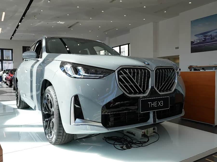 加长111毫米 贴地飞行的操控感:全新BMW X3长轴距版值得入手吗?_车家号_发现车生活_汽车之家