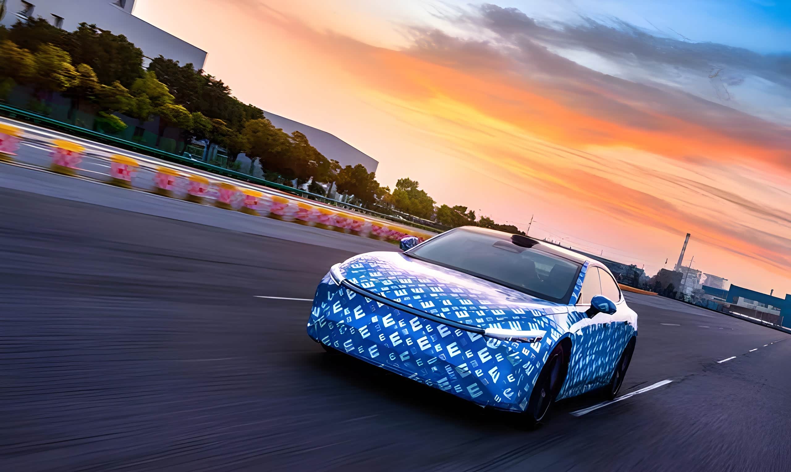 星途中大型纯电轿车谍照首曝配备激光雷达