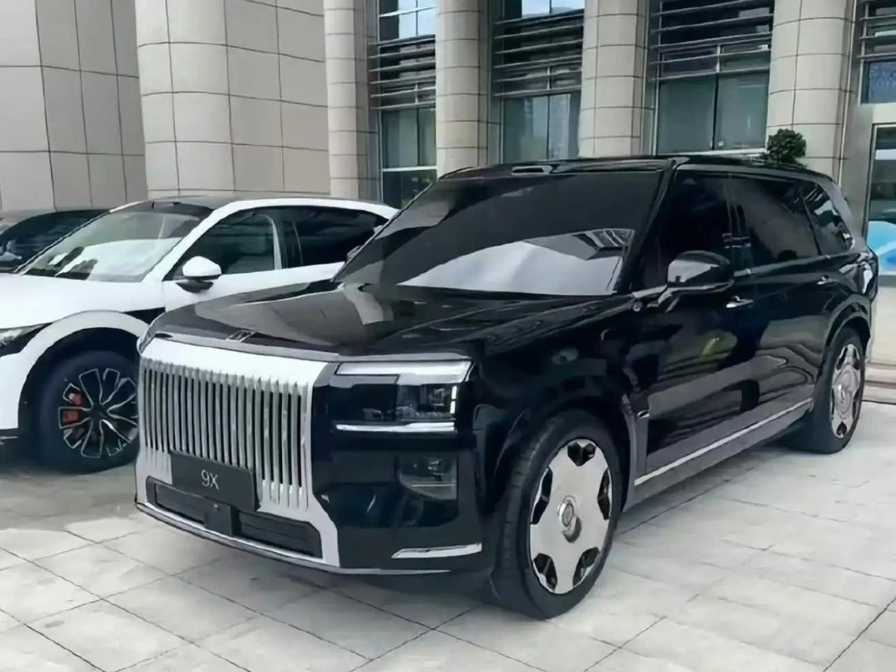 极氪9X：5239mm车长+900V架构+“天地门”，国产高端SUV_车家号_发现车生活_汽车之家