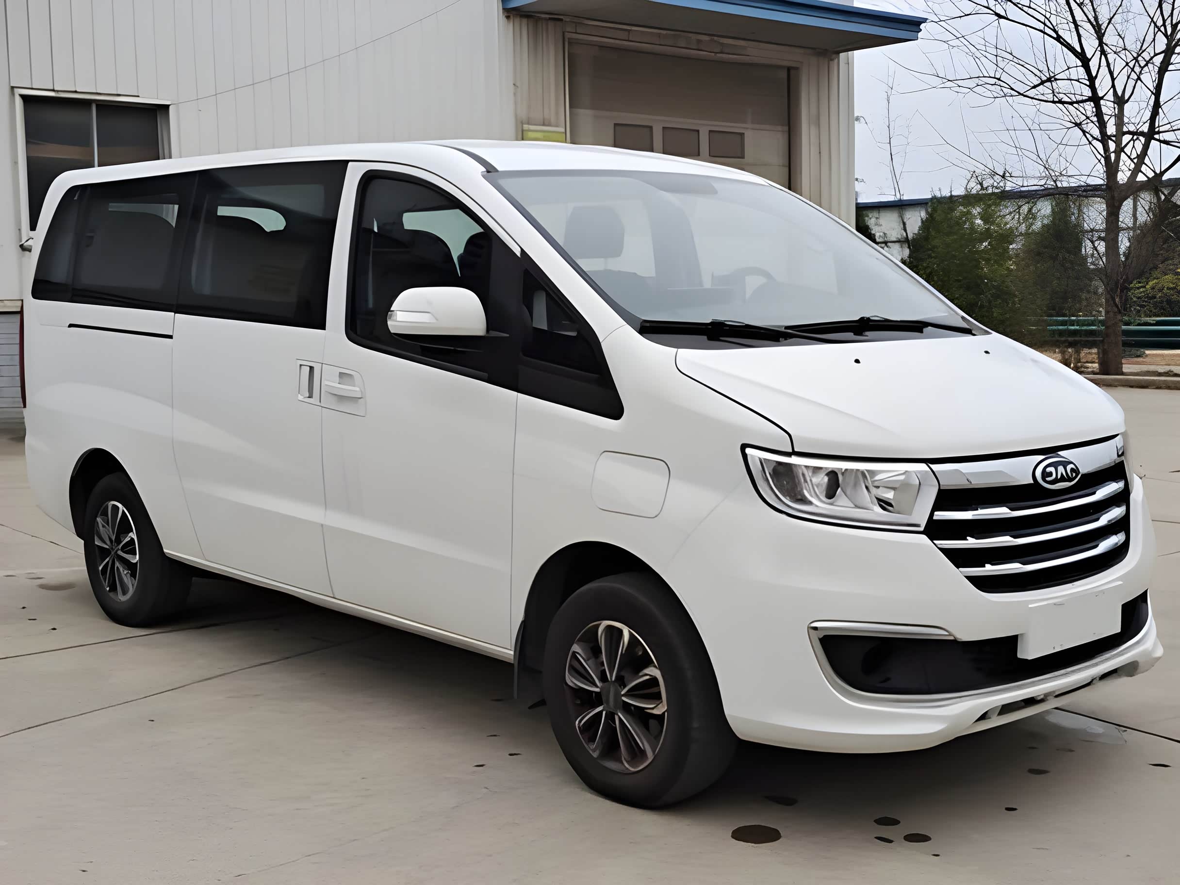 江淮瑞风插电混动版mpv申报,车长5145mm,侧滑门,7