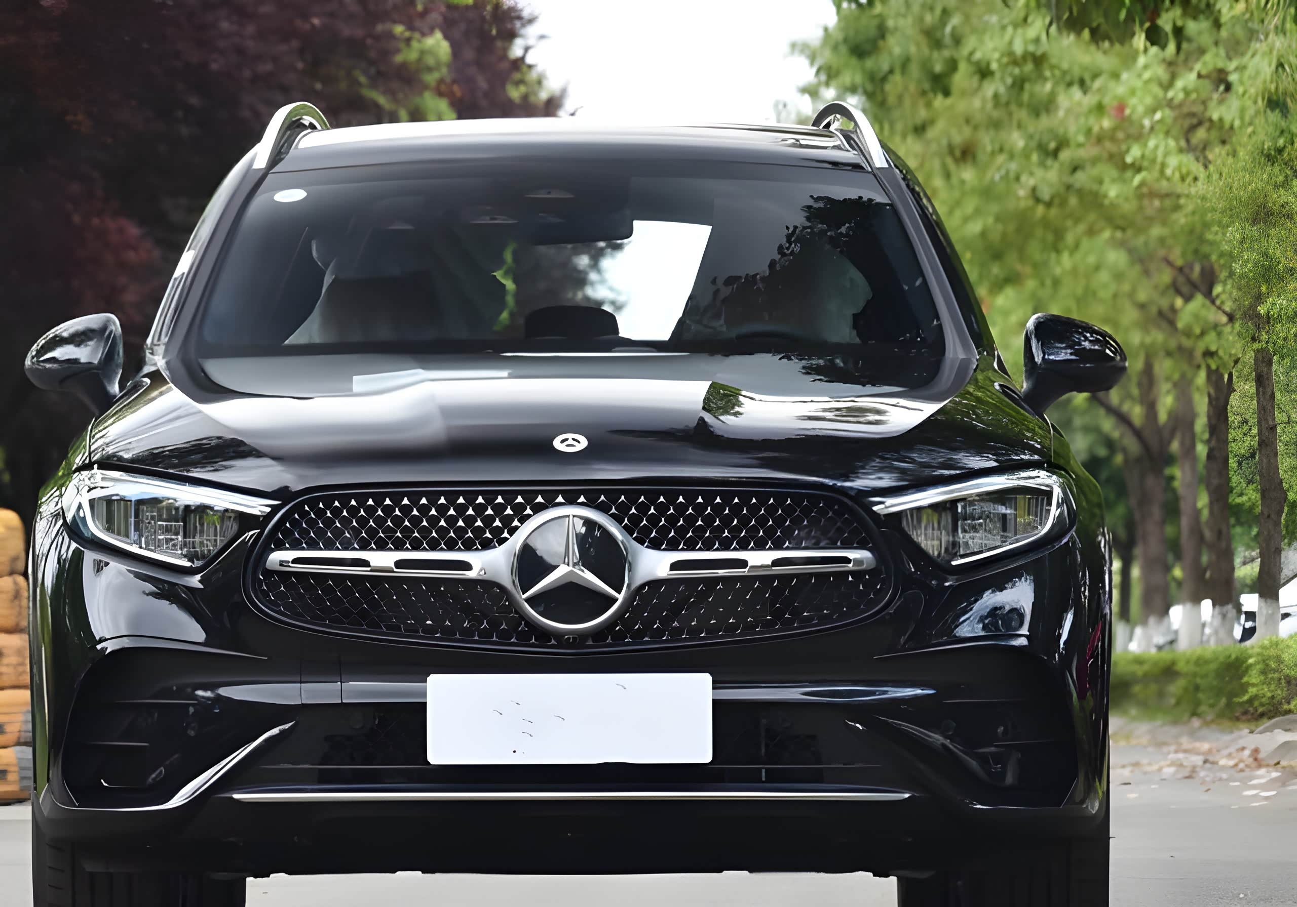 北京奔驰又一suv到店实拍!裸车超45万!比q5l卖得贵也是有原因的