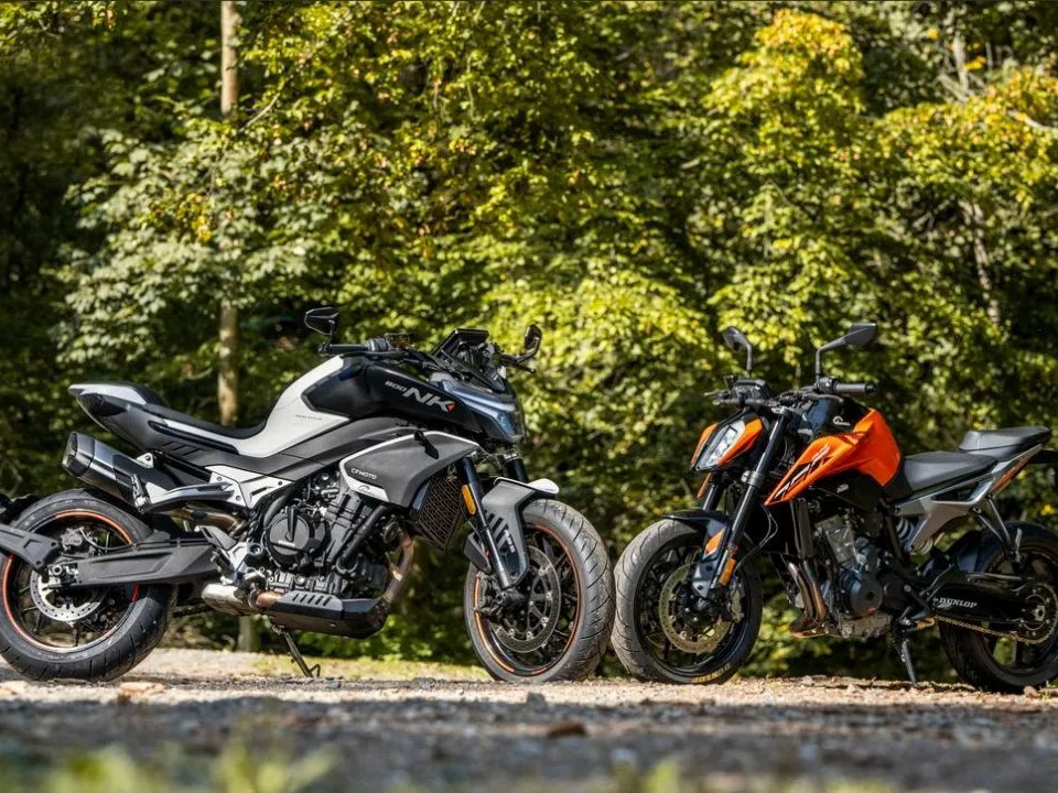 弯道手术刀VS百匹空气刀——KTM 790 Duke对比CFMOTO 800NK_车家号_发现车生活_汽车之家