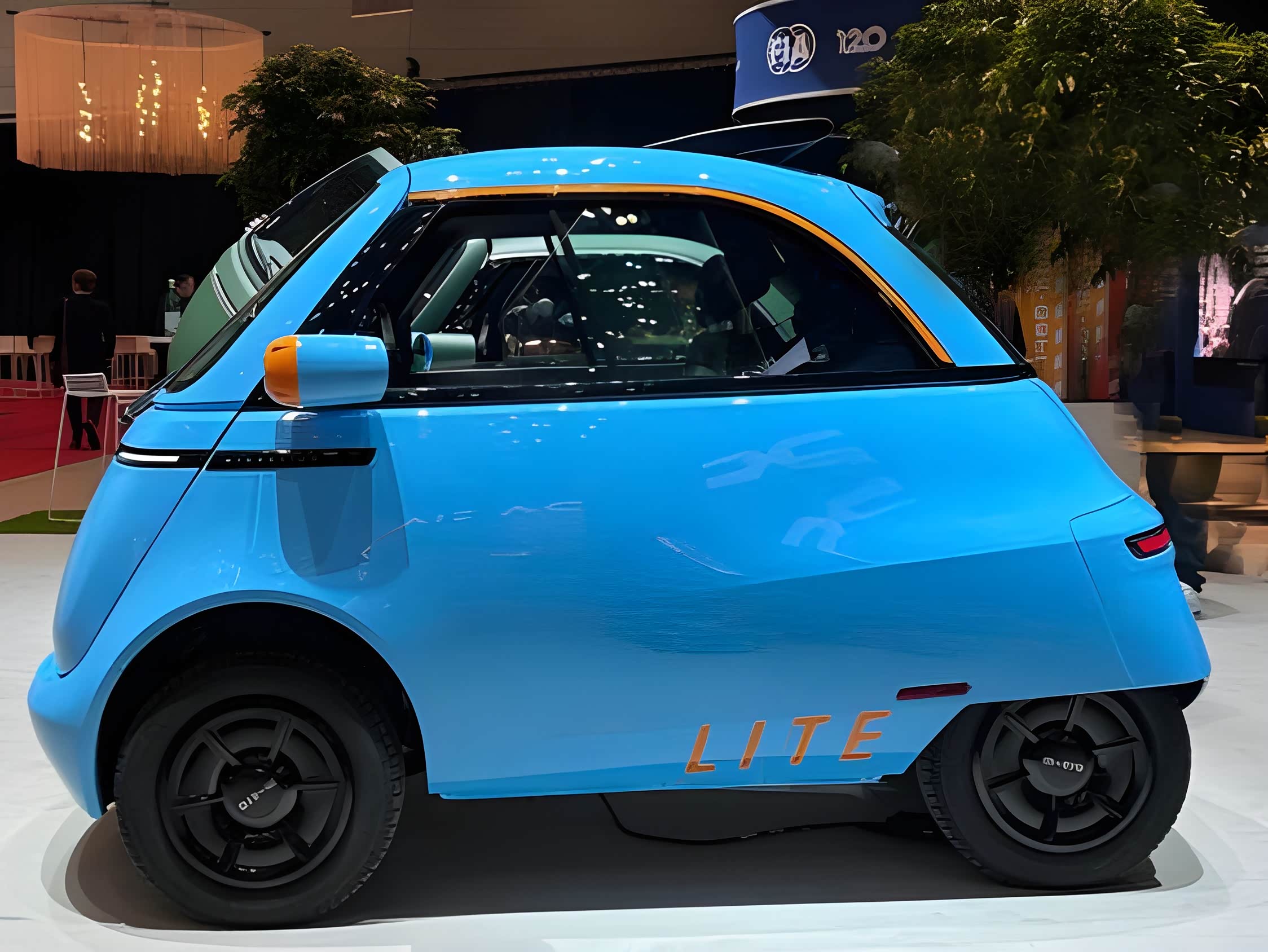 在当下新能源汽车快速发展的背景下,微型电动车市场迎来了爆炸式的