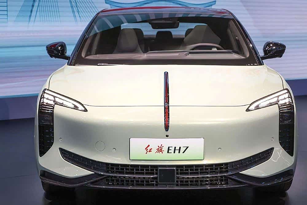 红旗EH7荣耀版上市 与小米SU7相比谁更强？_车家号_发现车生活_汽车之家
